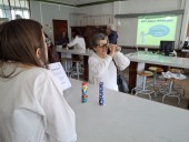 ALUNOS DA UNIVERSIDADE SÉNIOR APRENDEM COM JOVENS DO 9º ANO