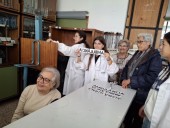 ALUNOS DA UNIVERSIDADE SÉNIOR APRENDEM COM JOVENS DO 9º ANO